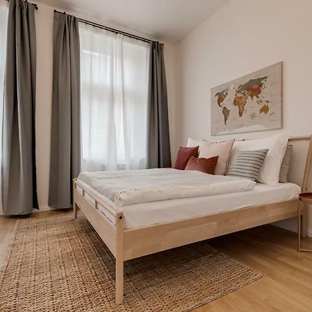 My Prague Apartments Stepanska Екстериор снимка