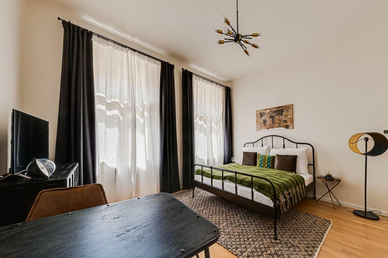 My Prague Apartments Stepanska Екстериор снимка