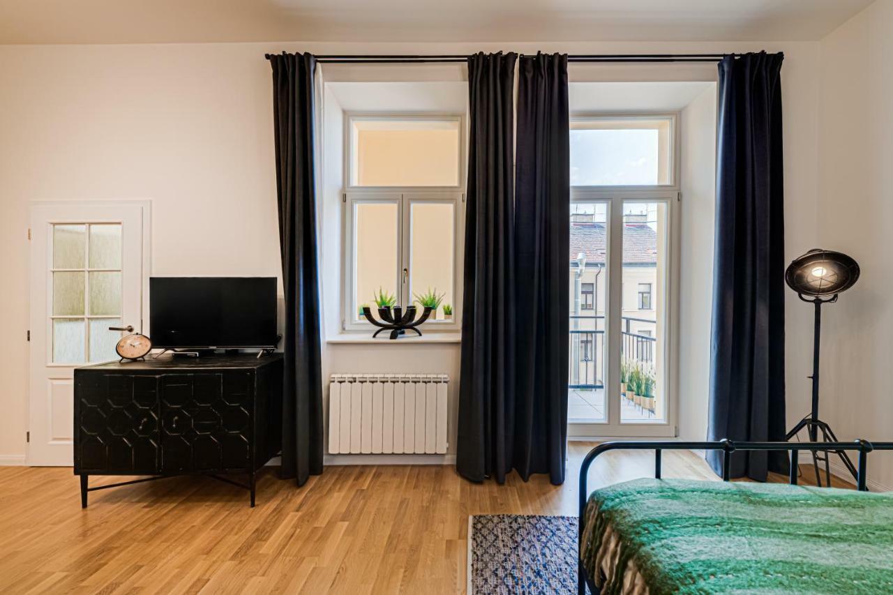 My Prague Apartments Stepanska Екстериор снимка