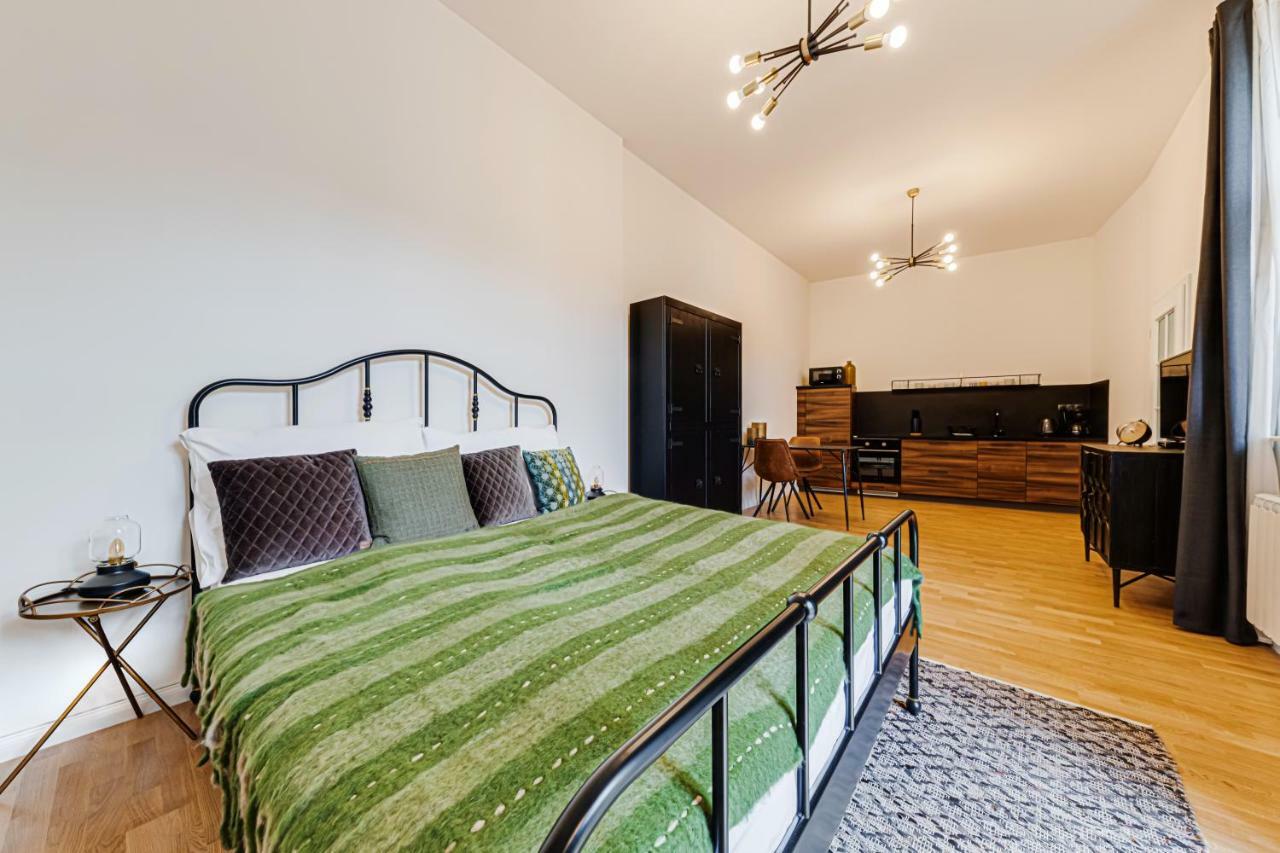 My Prague Apartments Stepanska Екстериор снимка