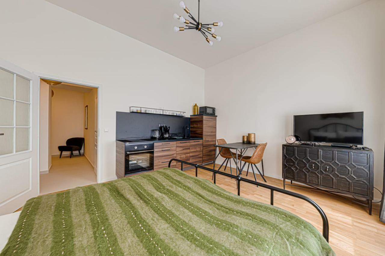 My Prague Apartments Stepanska Екстериор снимка