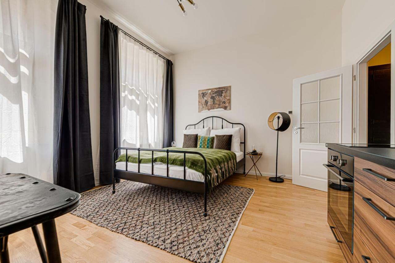 My Prague Apartments Stepanska Екстериор снимка